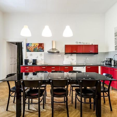 Berta - 4 Bedrooms, 3 Baths Budapest Eksteriør billede