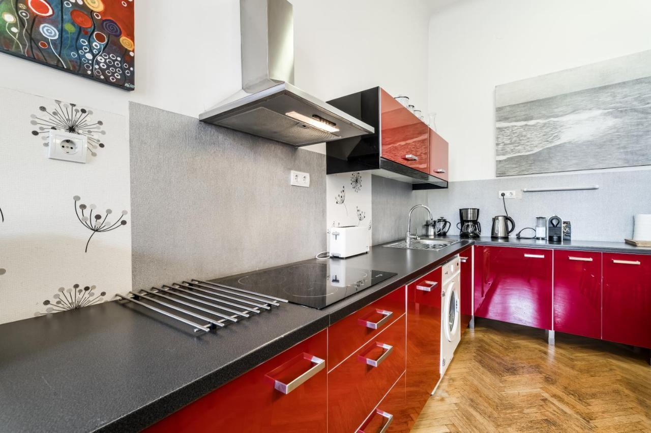 Berta - 4 Bedrooms, 3 Baths Budapest Eksteriør billede
