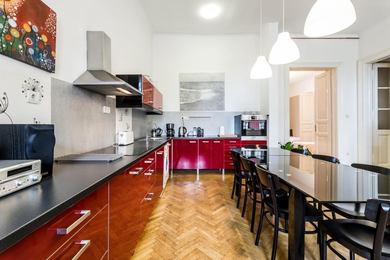 Berta - 4 Bedrooms, 3 Baths Budapest Eksteriør billede