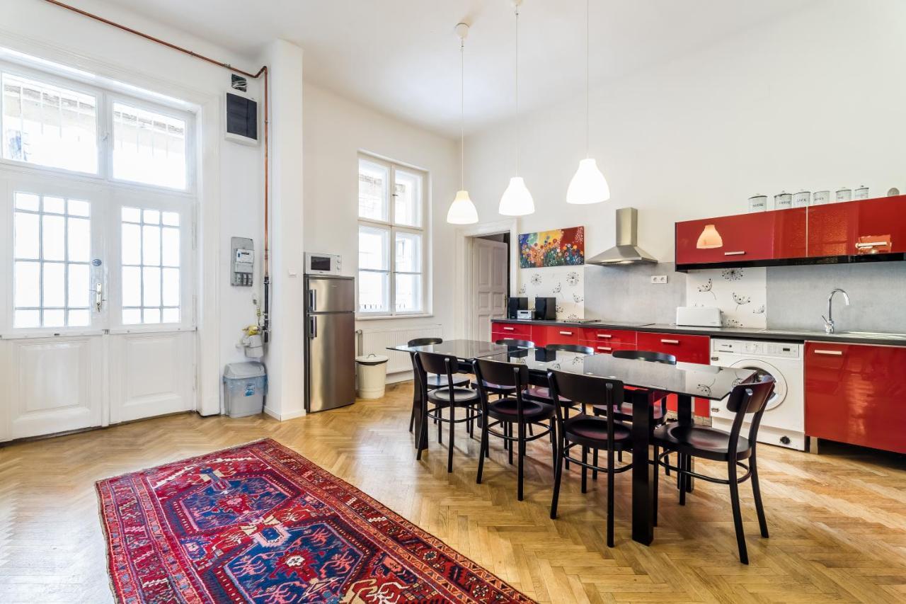 Berta - 4 Bedrooms, 3 Baths Budapest Eksteriør billede