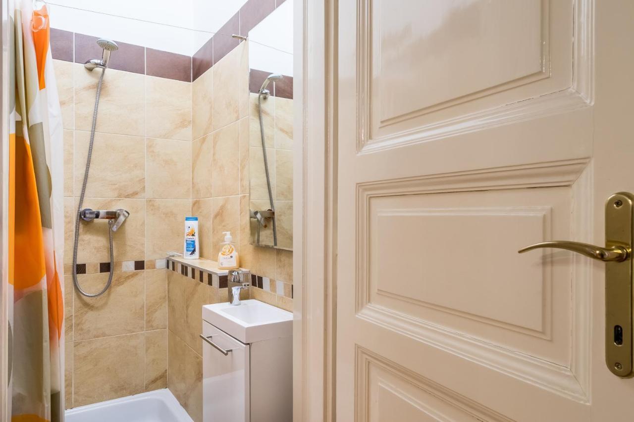 Berta - 4 Bedrooms, 3 Baths Budapest Eksteriør billede