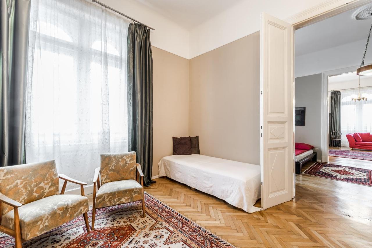Berta - 4 Bedrooms, 3 Baths Budapest Eksteriør billede