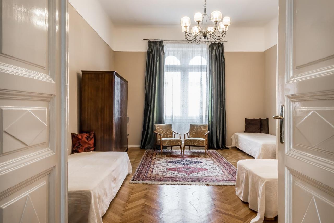 Berta - 4 Bedrooms, 3 Baths Budapest Eksteriør billede