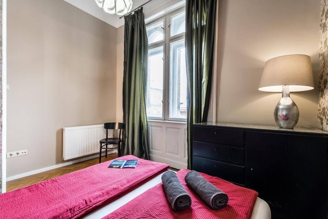 Berta - 4 Bedrooms, 3 Baths Budapest Eksteriør billede