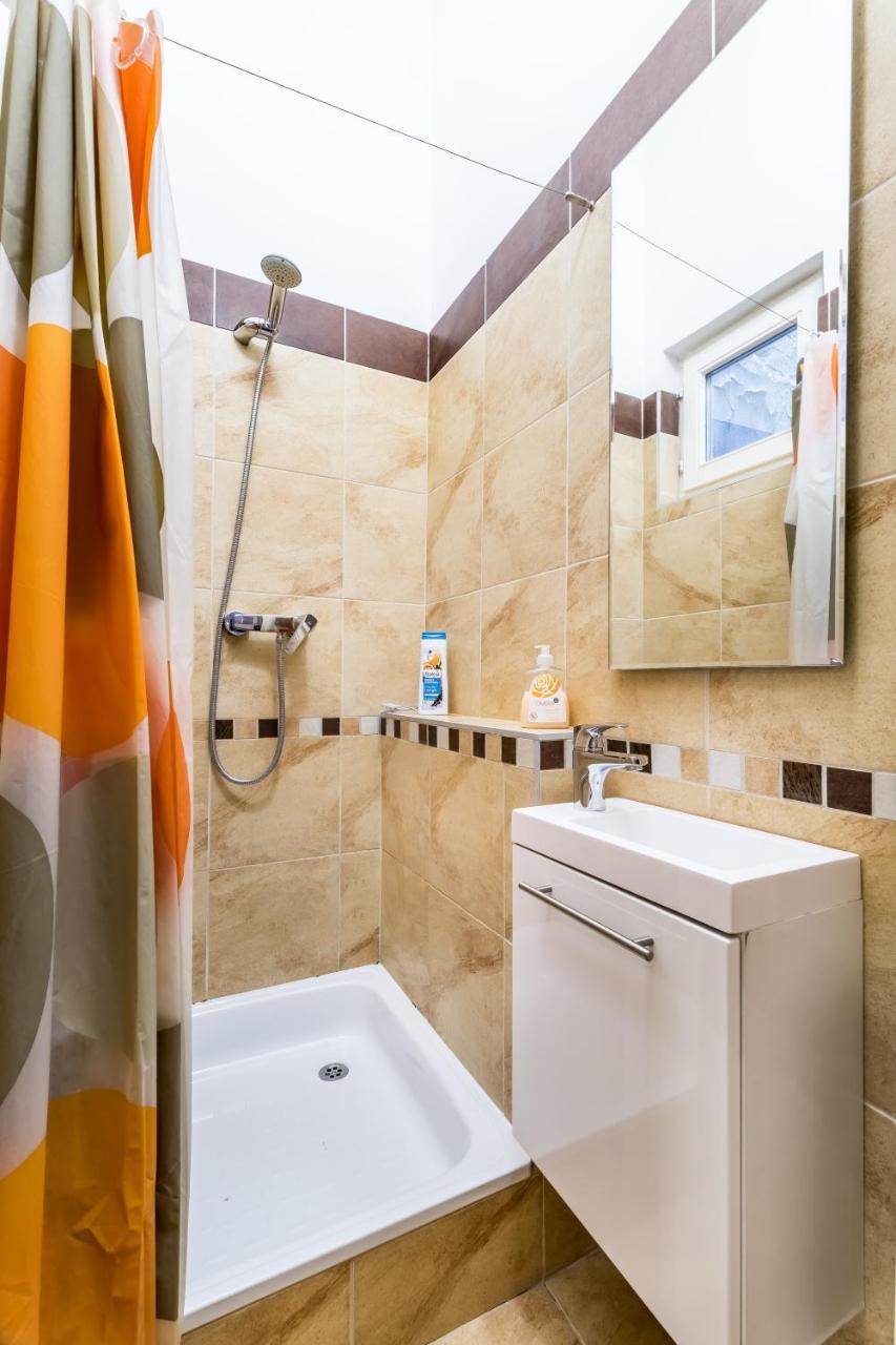 Berta - 4 Bedrooms, 3 Baths Budapest Eksteriør billede